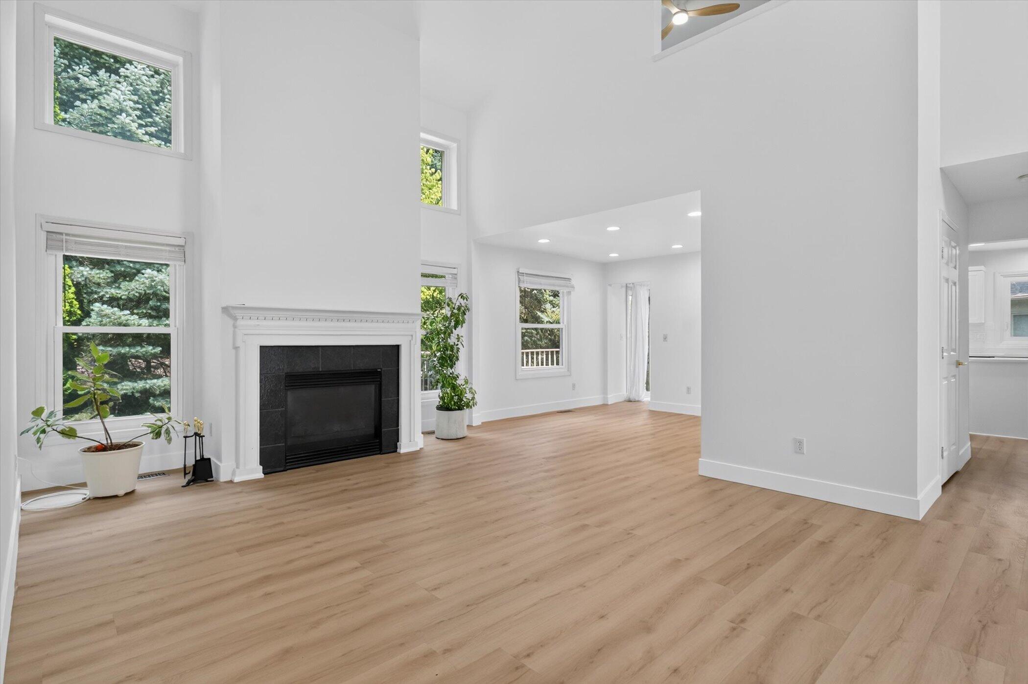 13500 Cambridge Court