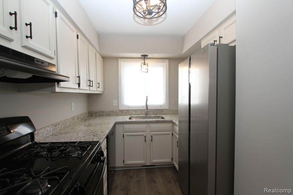 109 WALNUT Boulevard