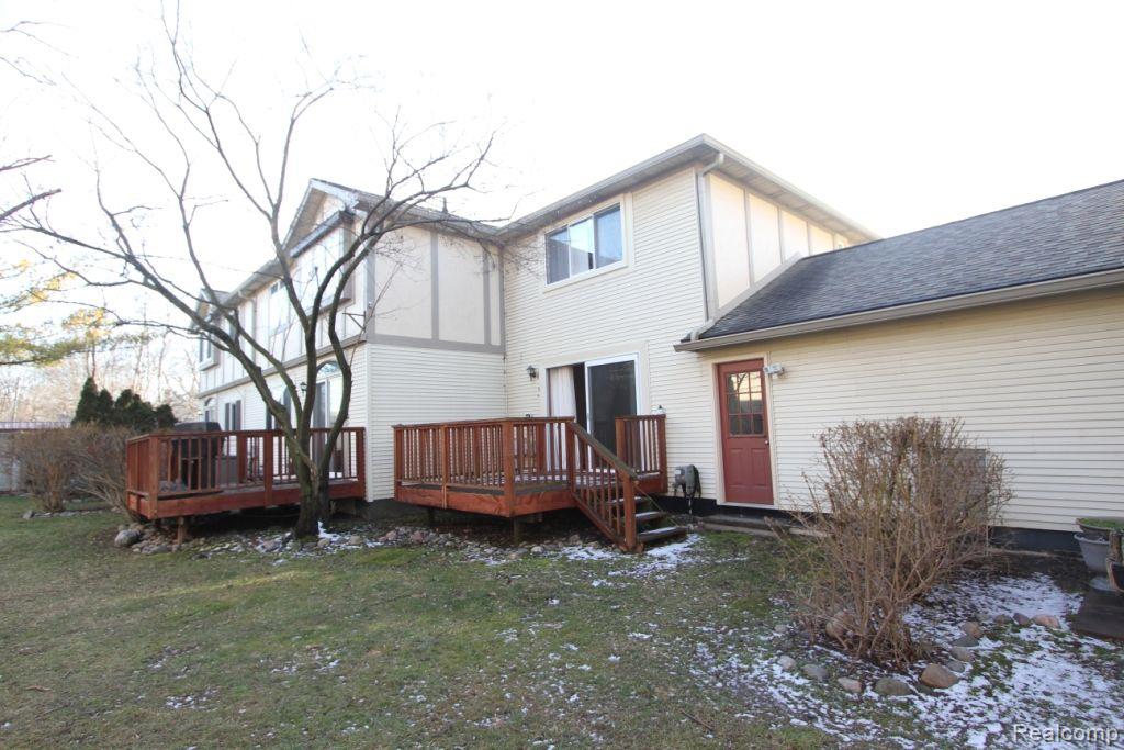 109 WALNUT Boulevard