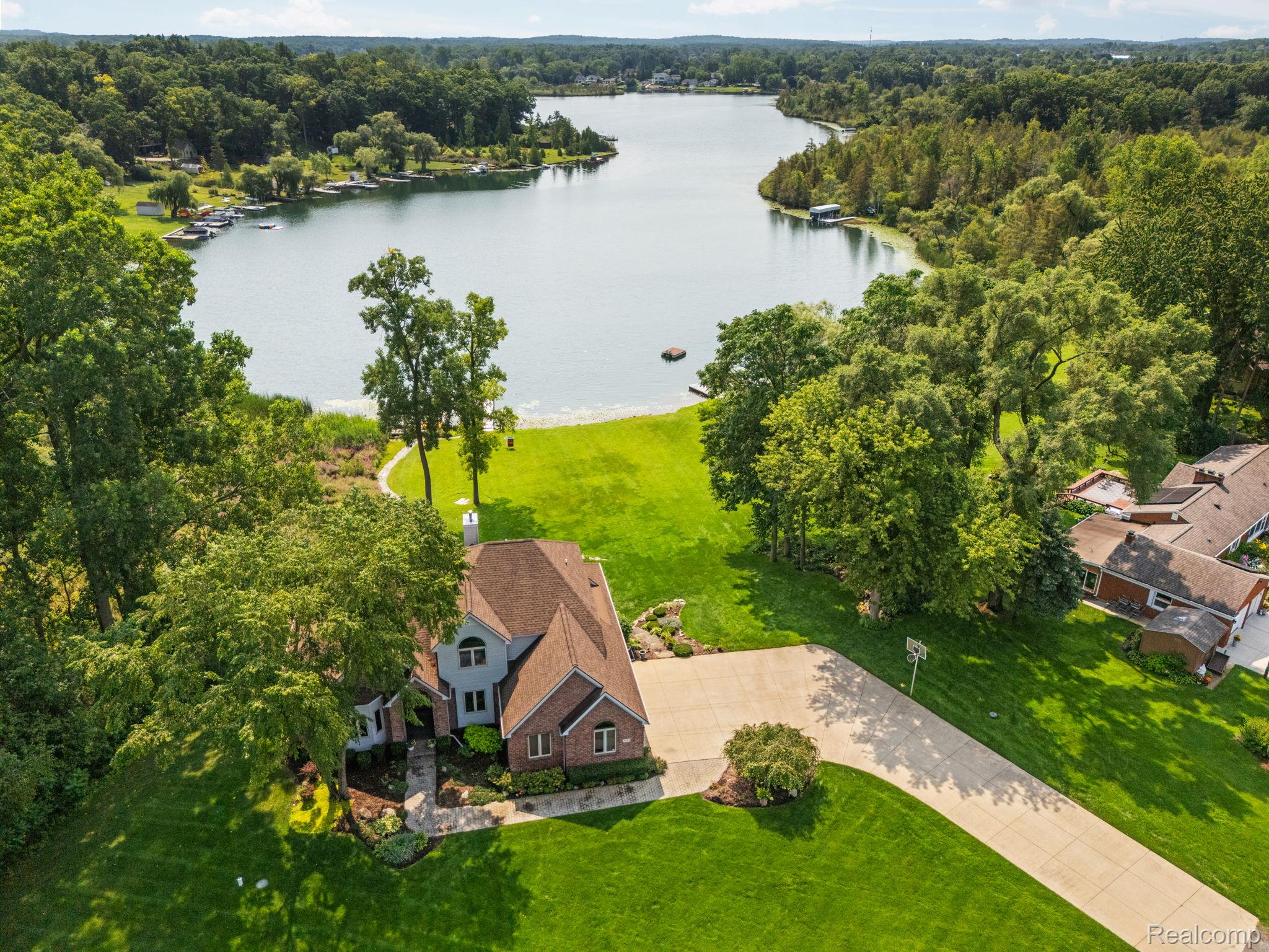 333 Elio Drive