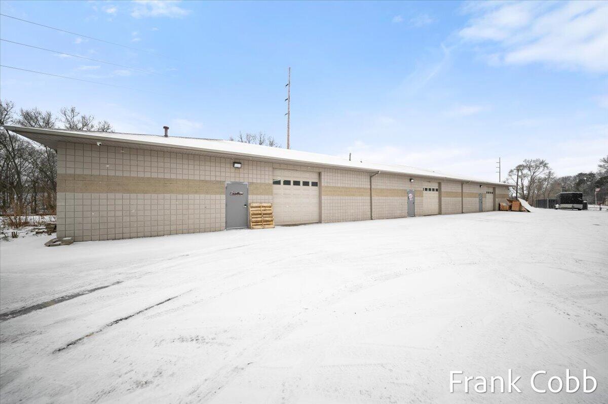 4075 Airline Highway