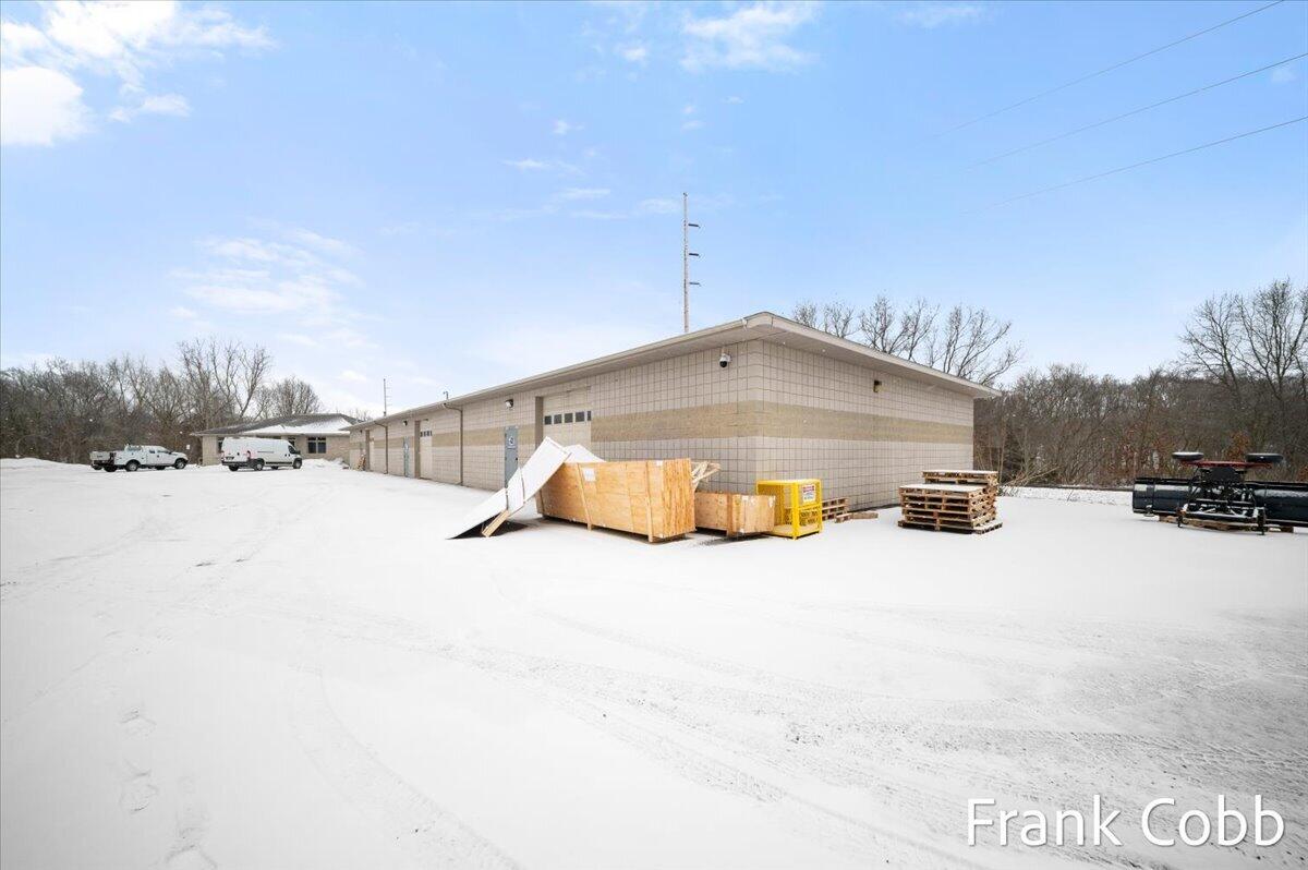 4075 Airline Highway