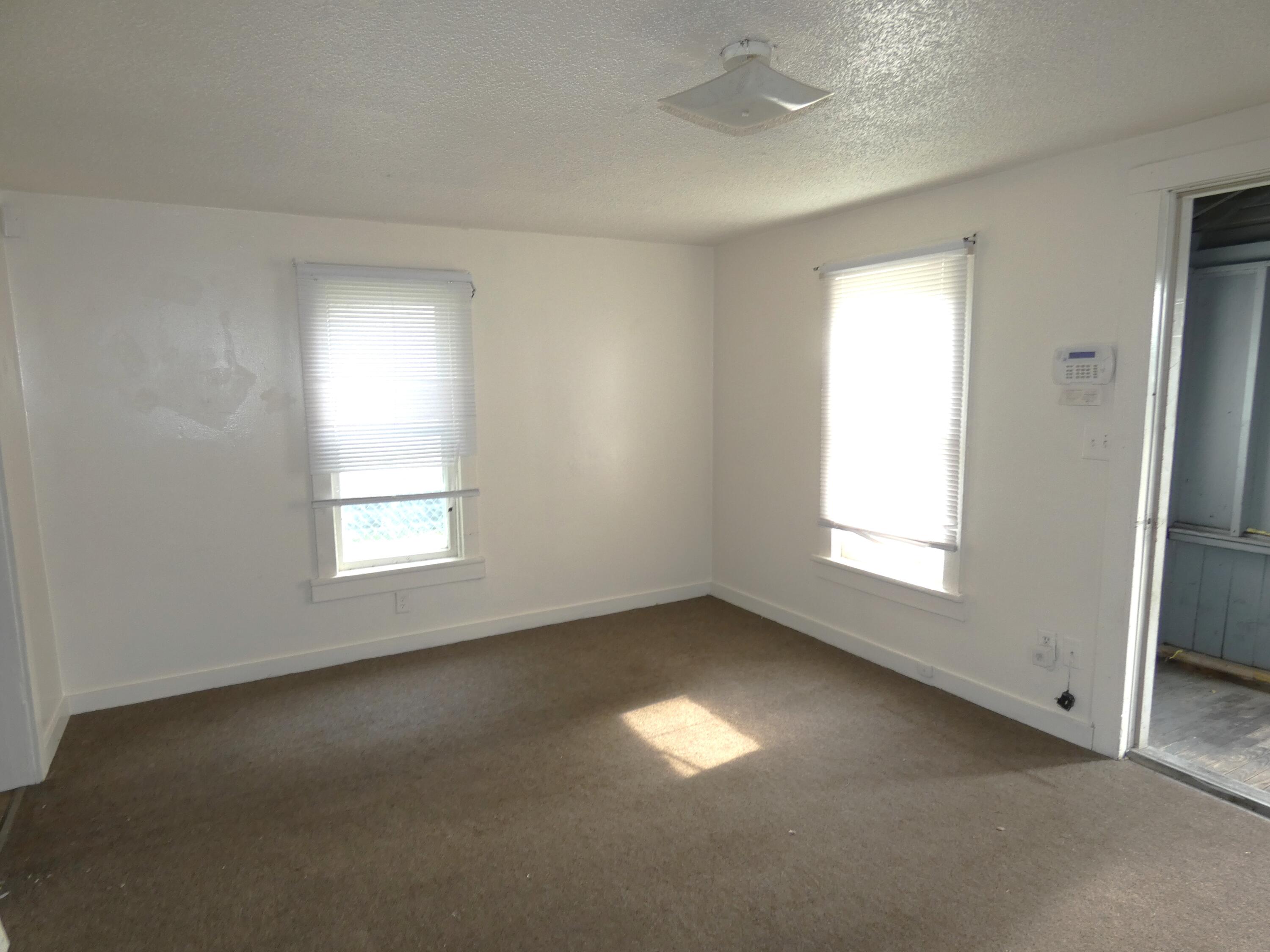1084 Hurd Avenue