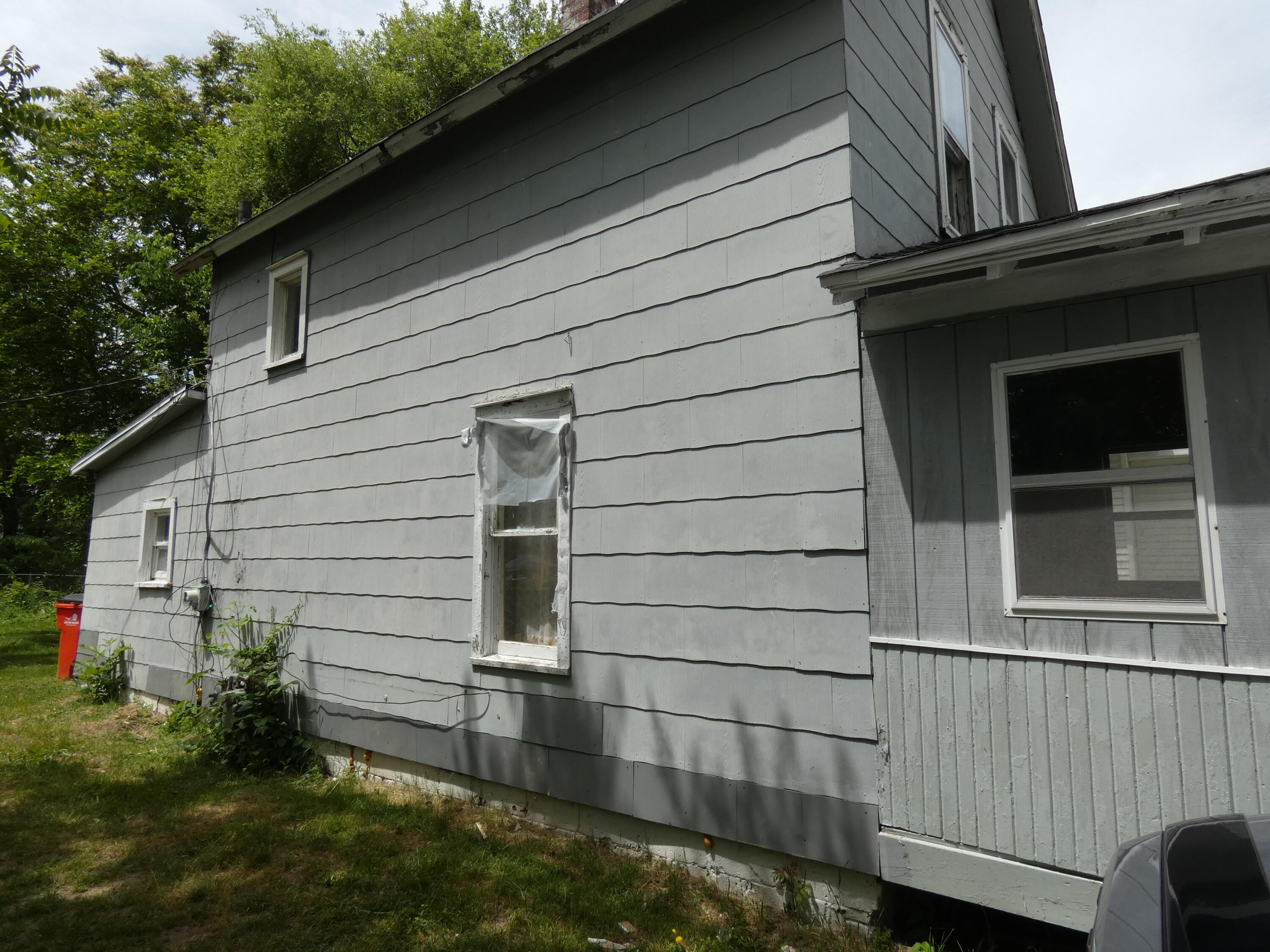 1084 Hurd Avenue