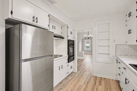 Tiny photo for 258 Surby Avenue, Battle Creek City, MI 49015 (MLS # 64026013480)