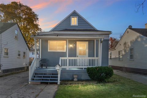 20462 Hollywood Street Harper Woods City MI 48225