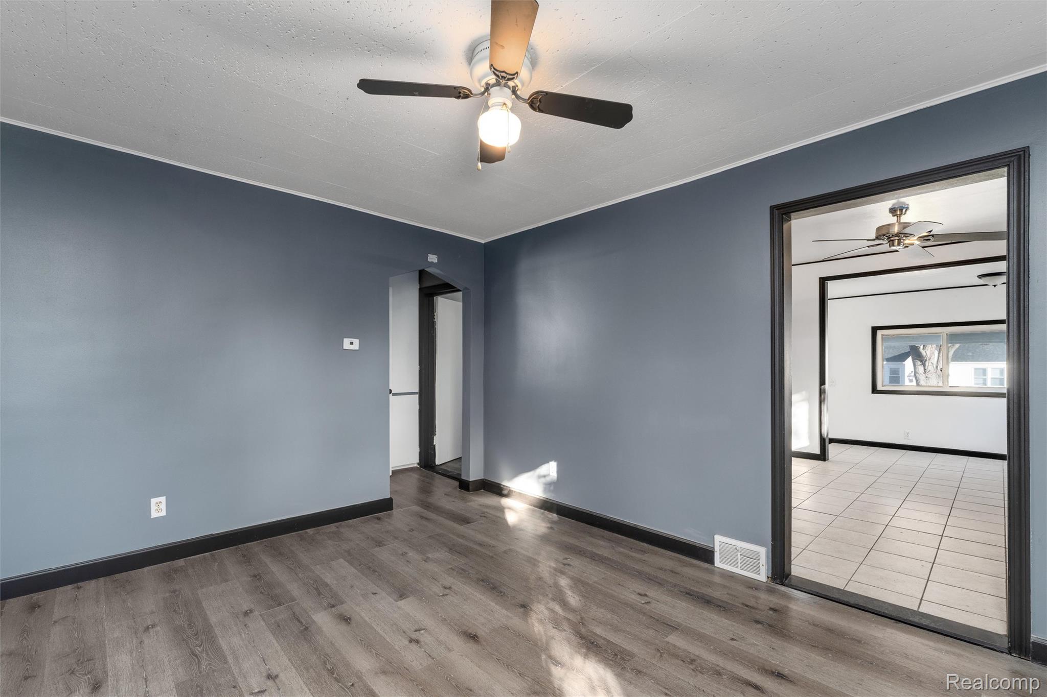 20462 Hollywood Street