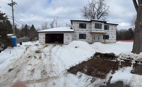 5031 Clintonville Road Independence Charter Township MI 48346