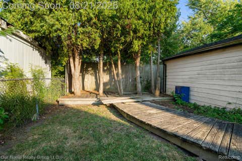 Tiny photo for 10144 Beaconsfield Street, Detroit City, MI 48224 (MLS # 20261066217)