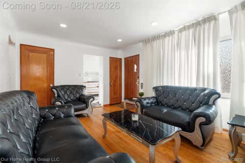 Tiny photo for 10144 Beaconsfield Street, Detroit City, MI 48224 (MLS # 20261066217)