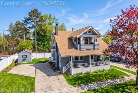 111 W 3rd Street Davison City MI 48423