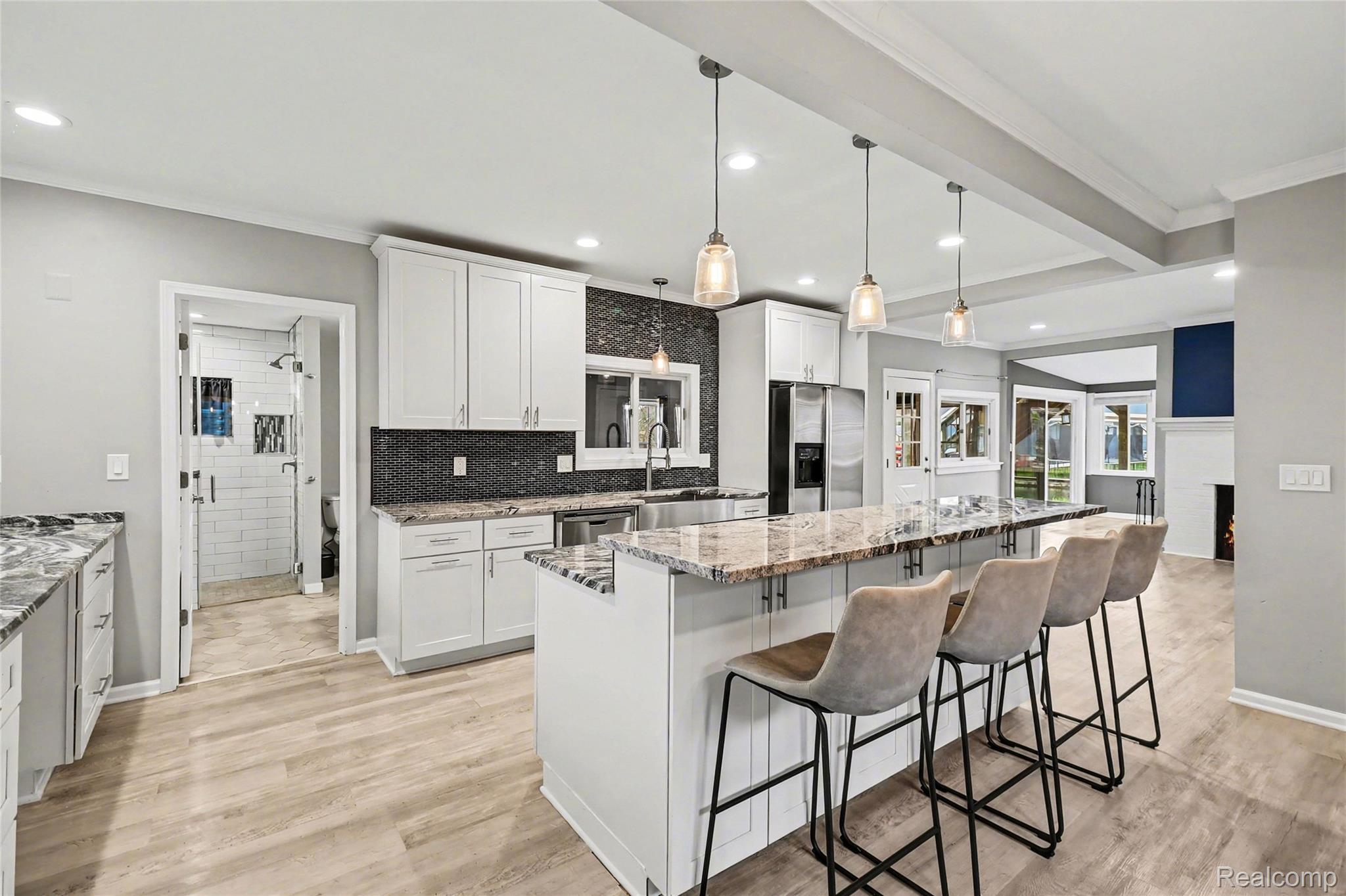 1430 Rossdale Drive
