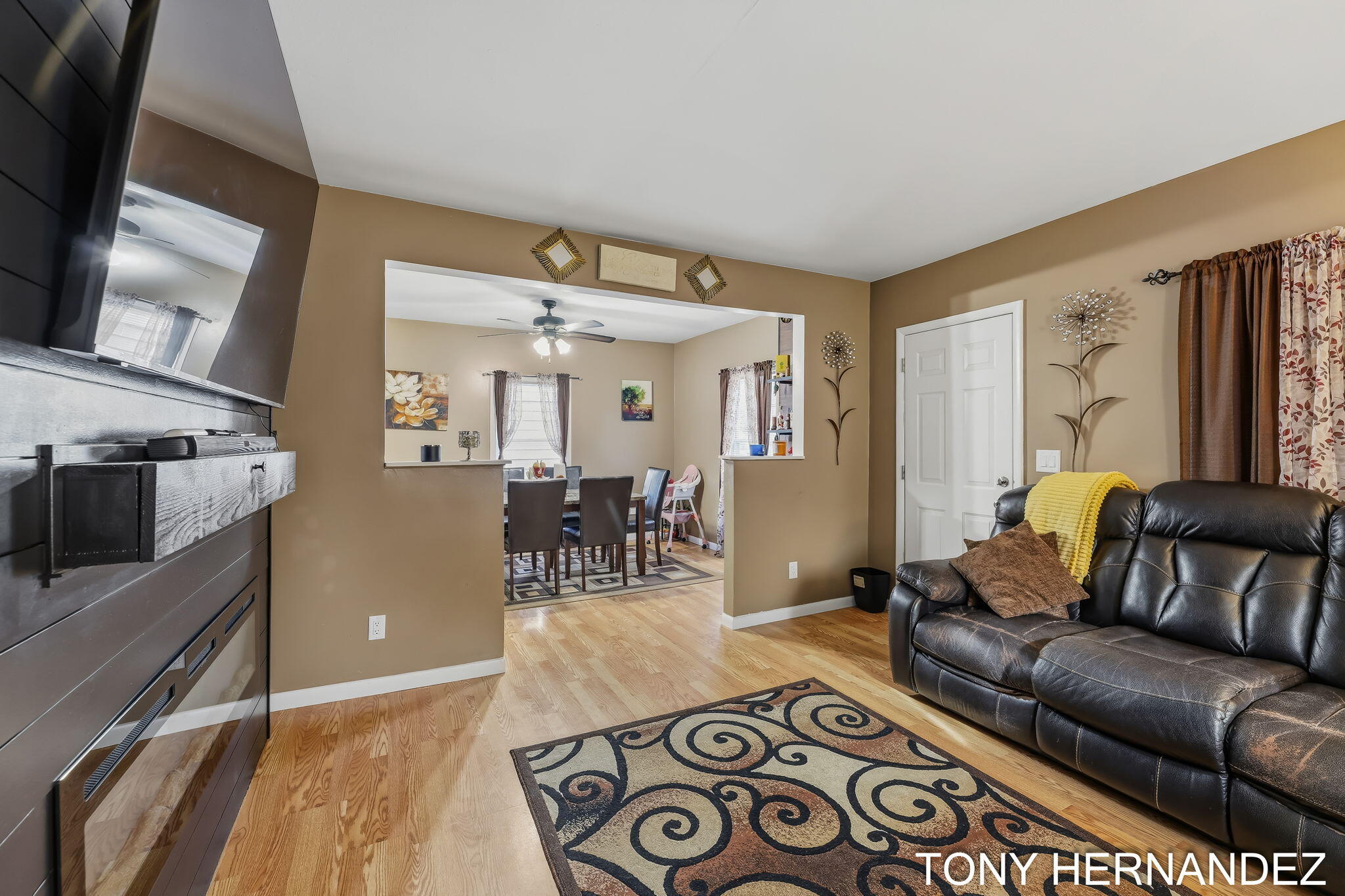 128 Burt Street SE