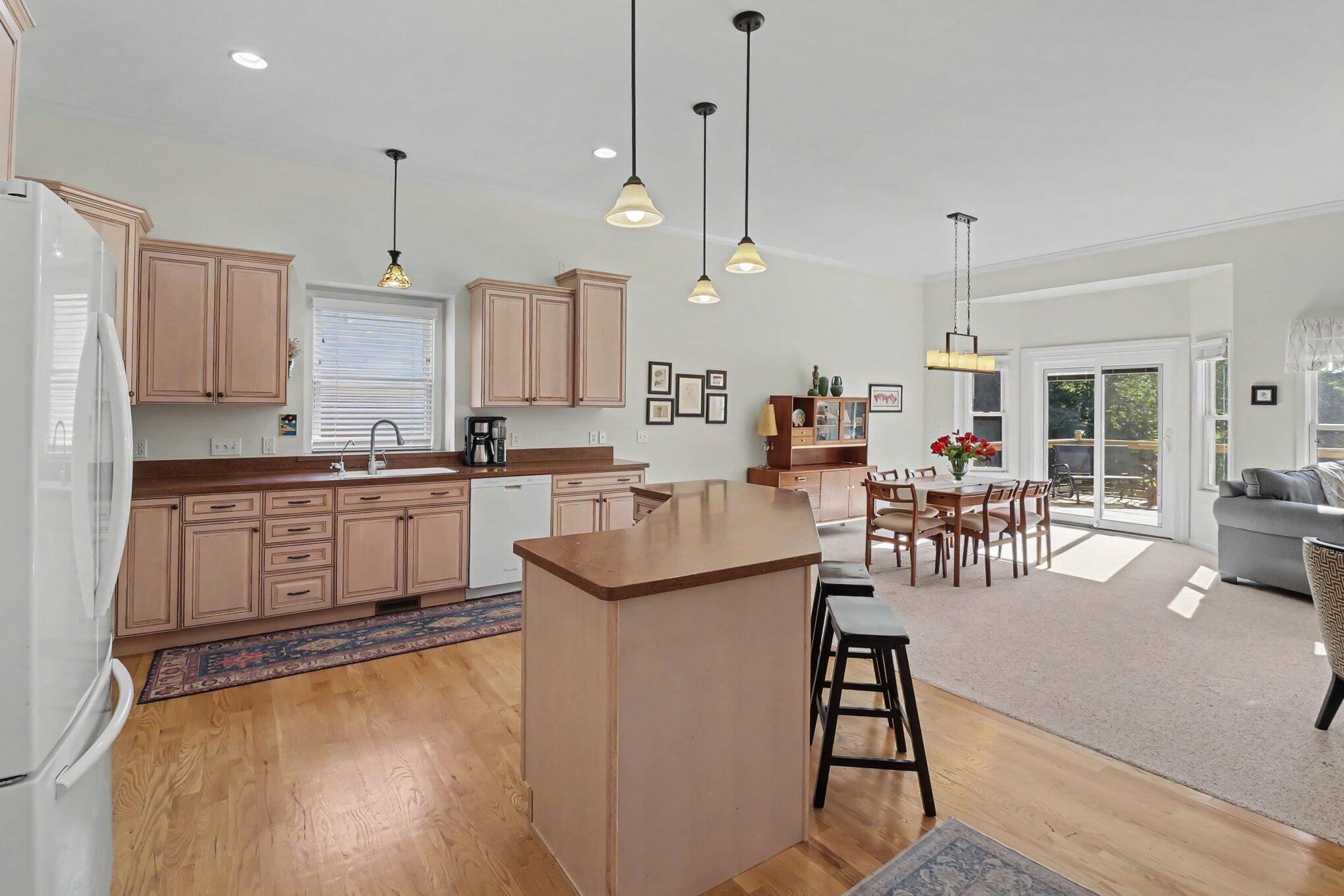 9748 Tioga Trail