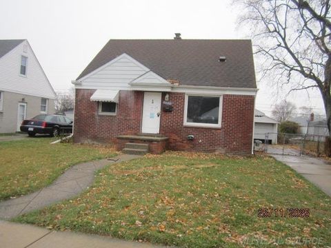 25123 Mackinac Street Roseville City MI 48066