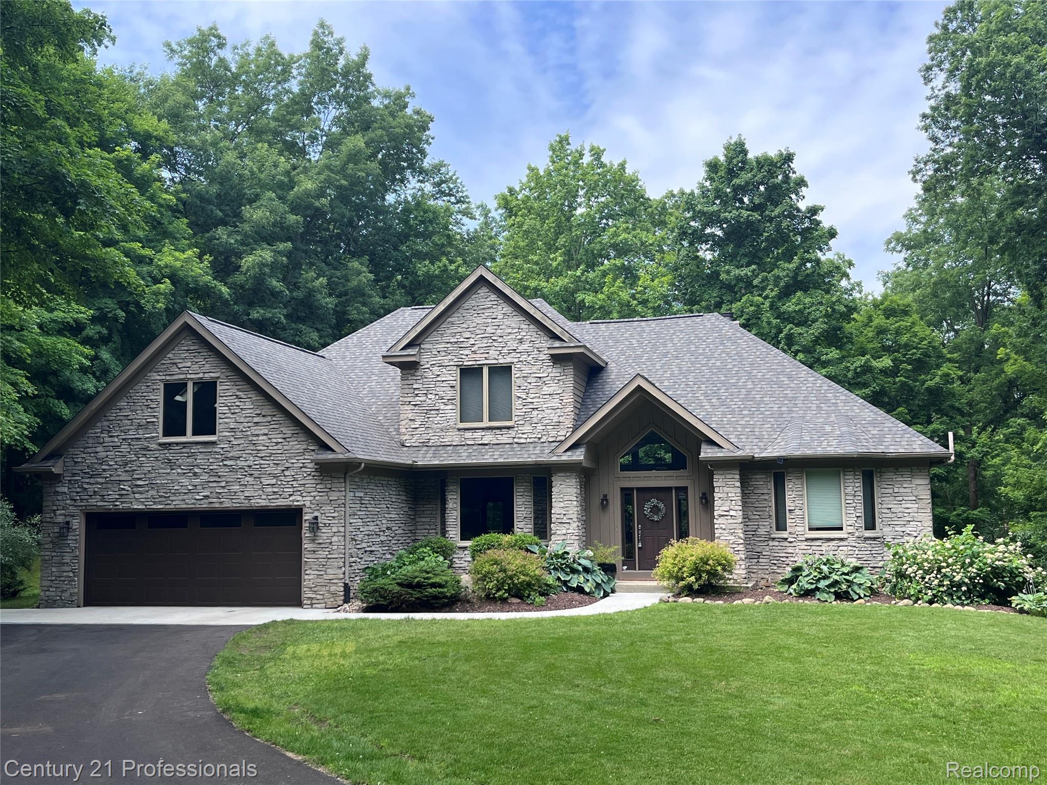 9867 Rainbow Ridge Drive