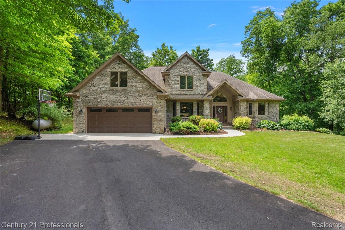 9867 Rainbow Ridge Drive