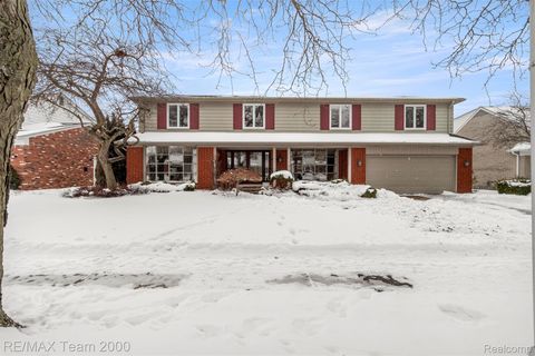 741 Briarcliff Drive Grosse Pointe City MI 48236