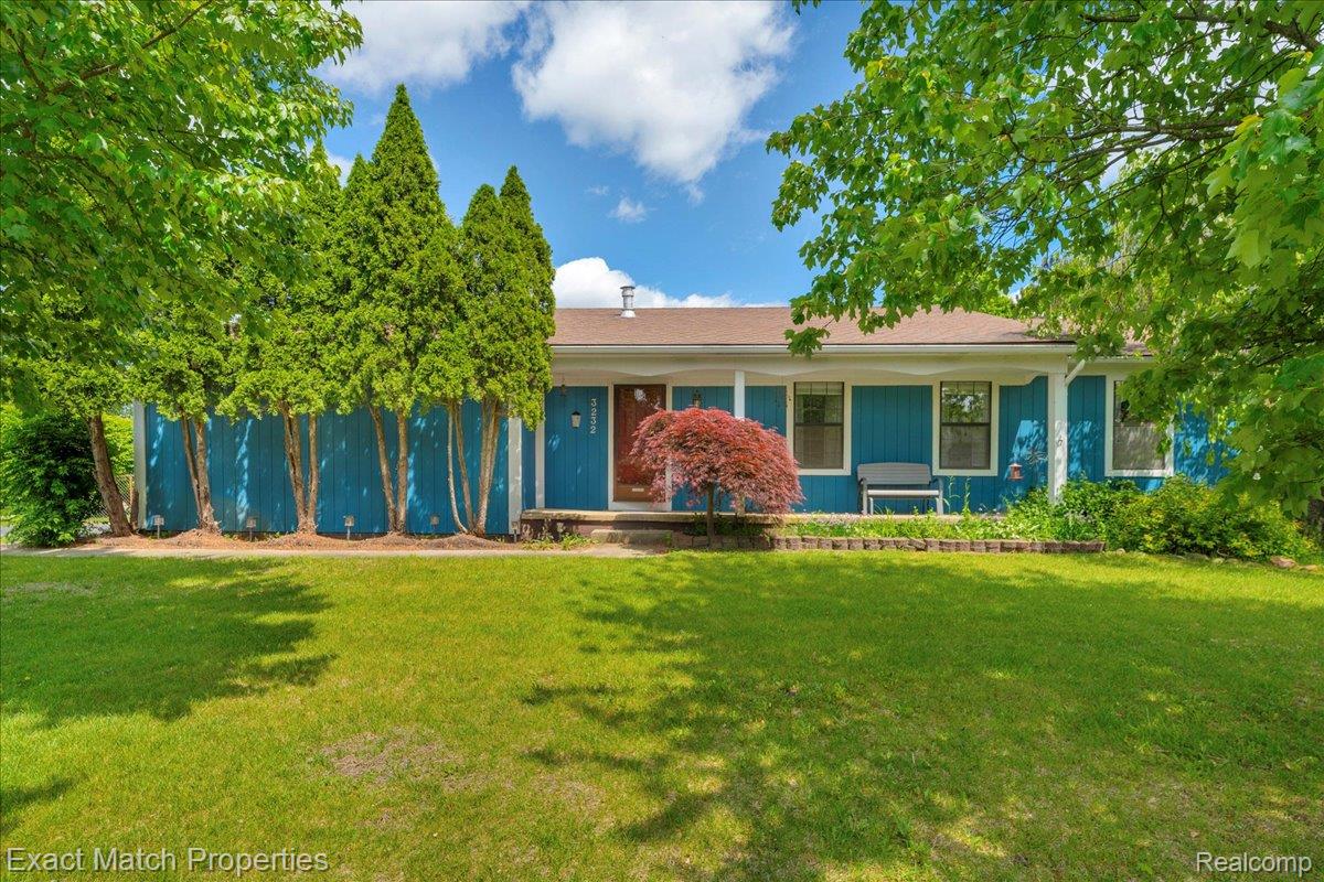 3232 Green Oak Drive