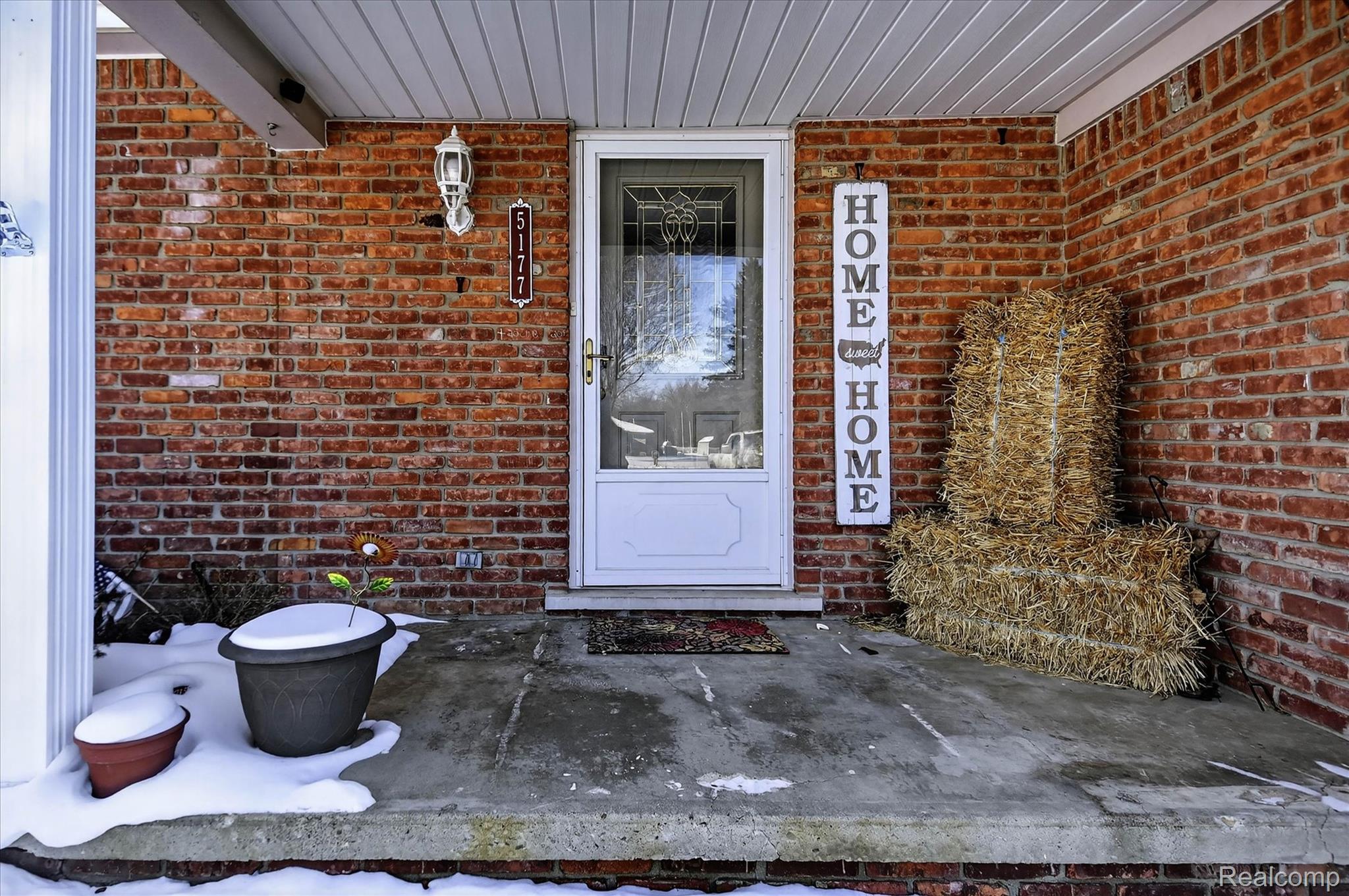5177 Elizabeth Lane