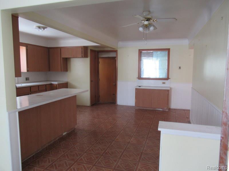 17729 Collinson Avenue