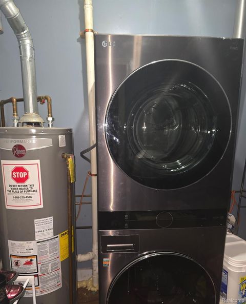 Tiny photo for 13801 Frazho Road, Warren City, MI 48089 (MLS # 20261016998)