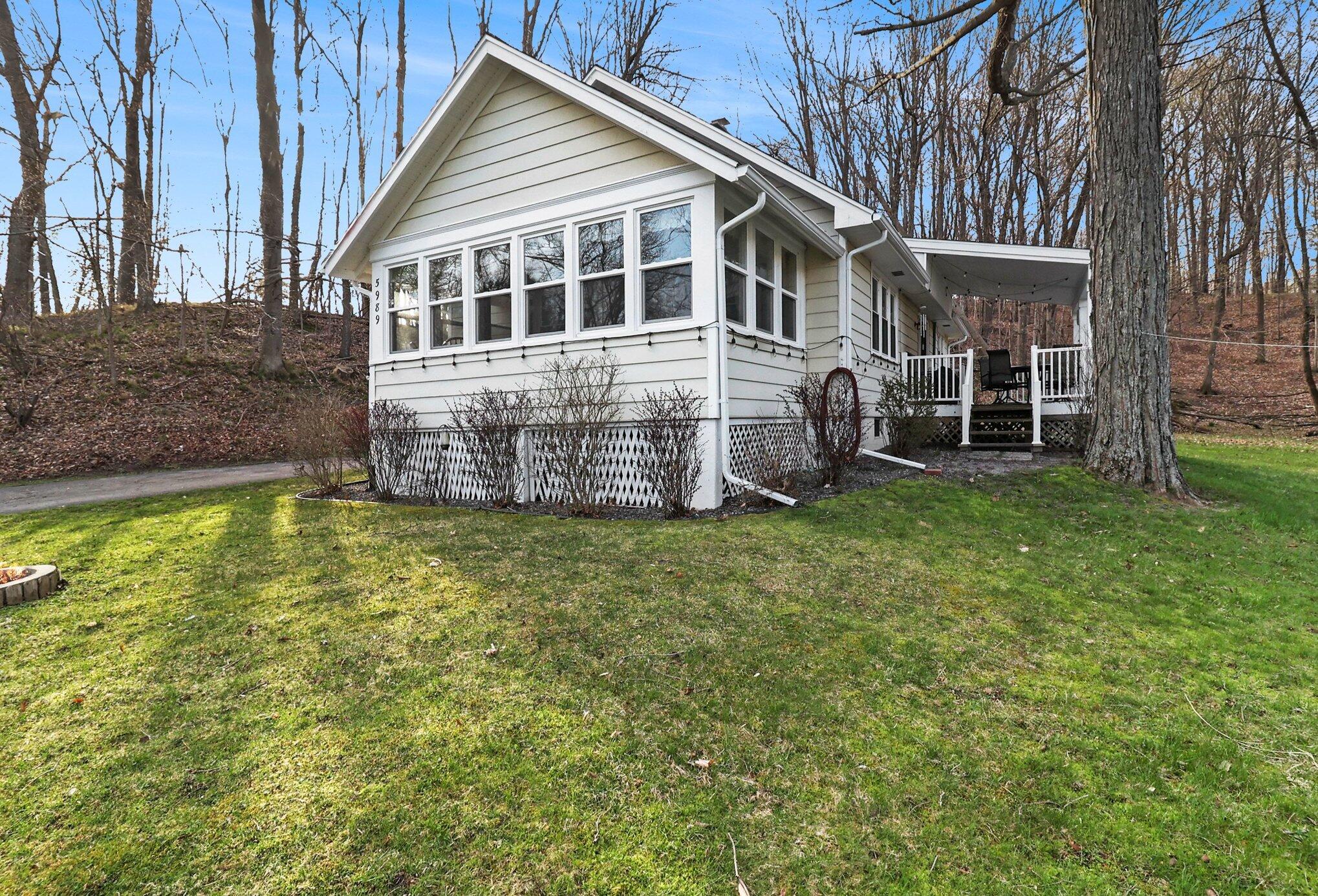 5989 Barnhart Road