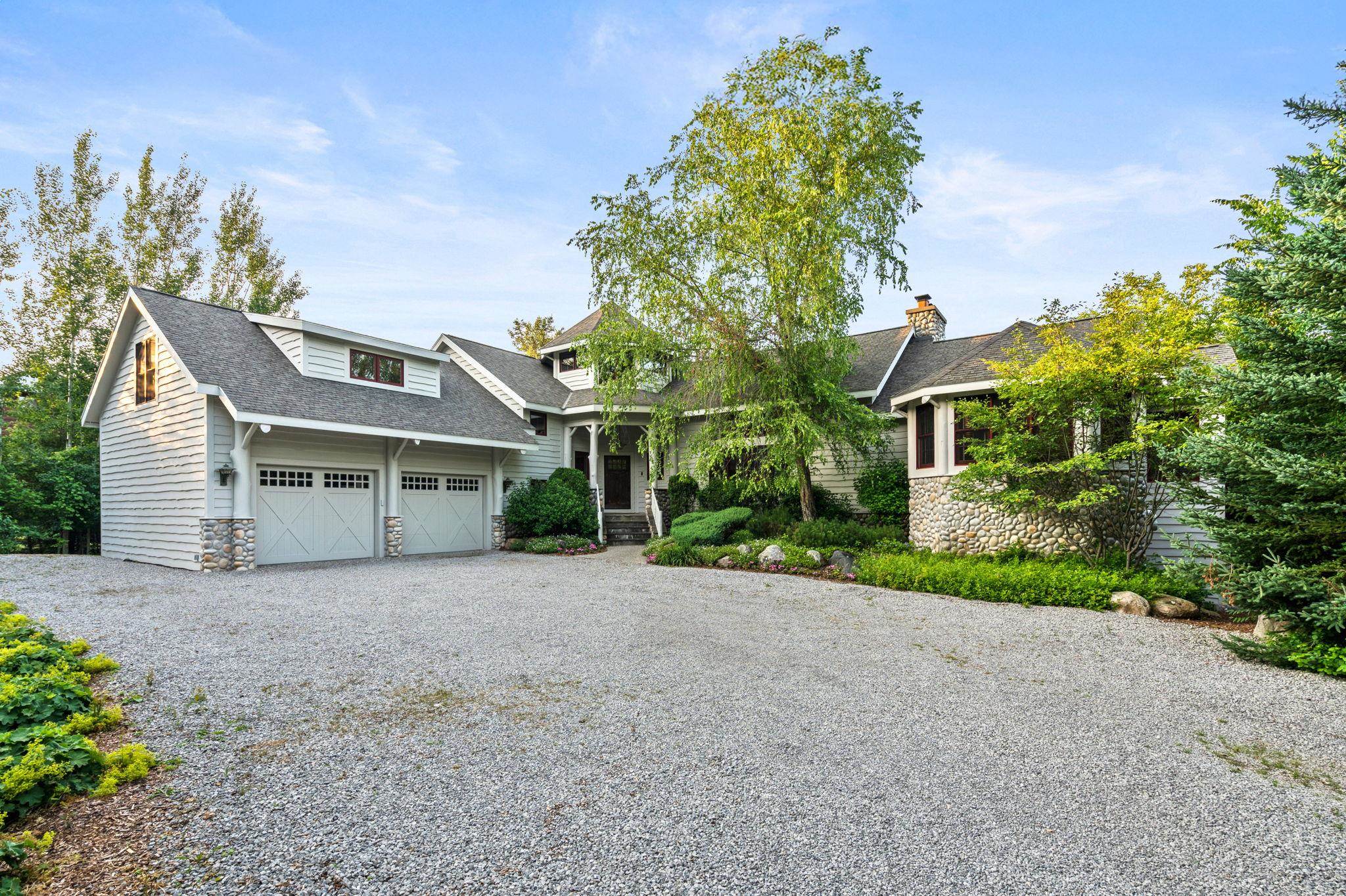 2827 Merrill Drive