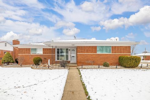 11357 GEOFFRY Street Warren City MI 48093