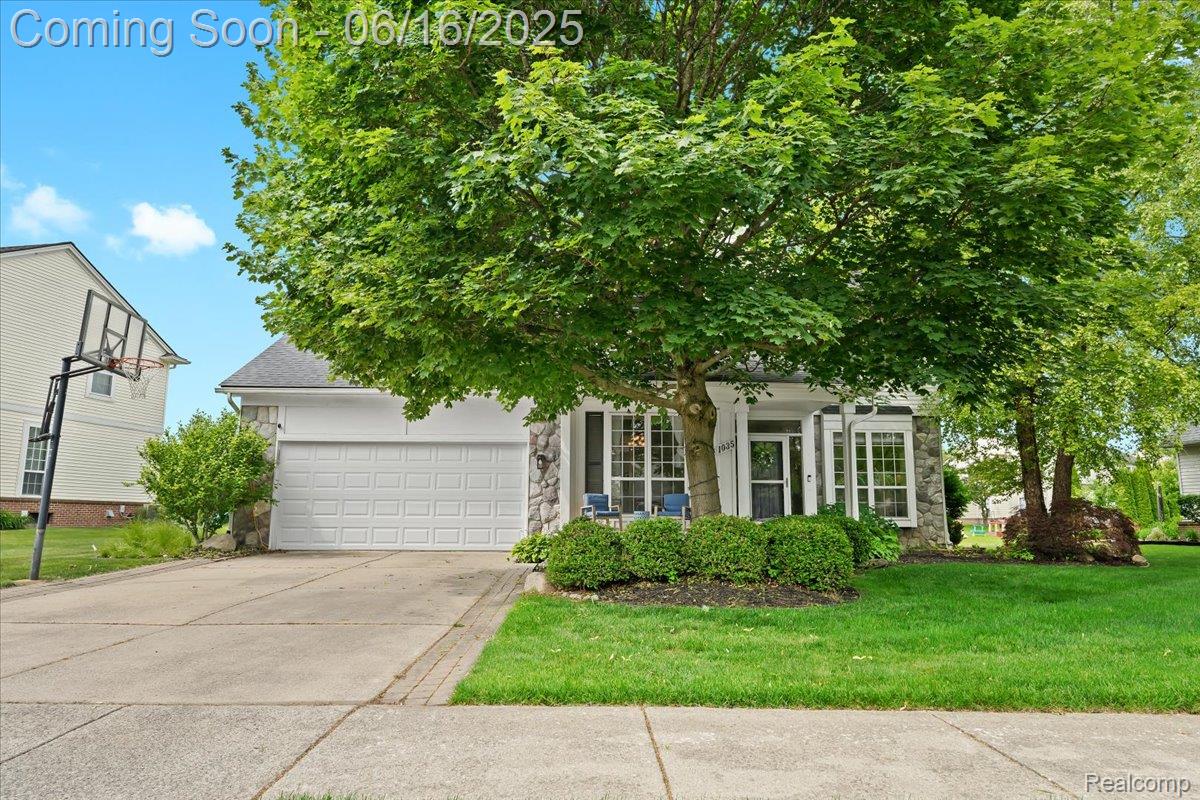 1035 Equestrian Drive
