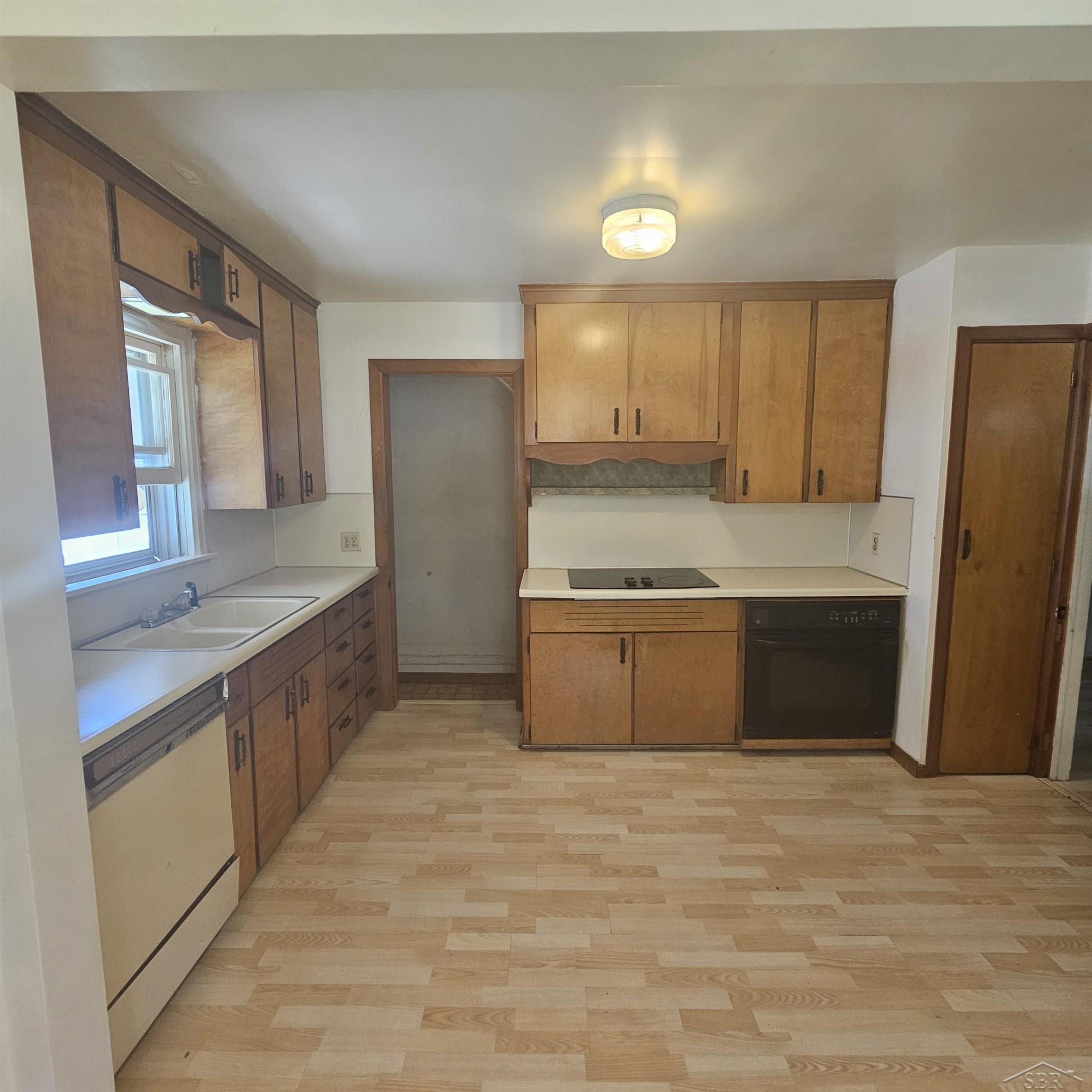 8 Southlawn Court
