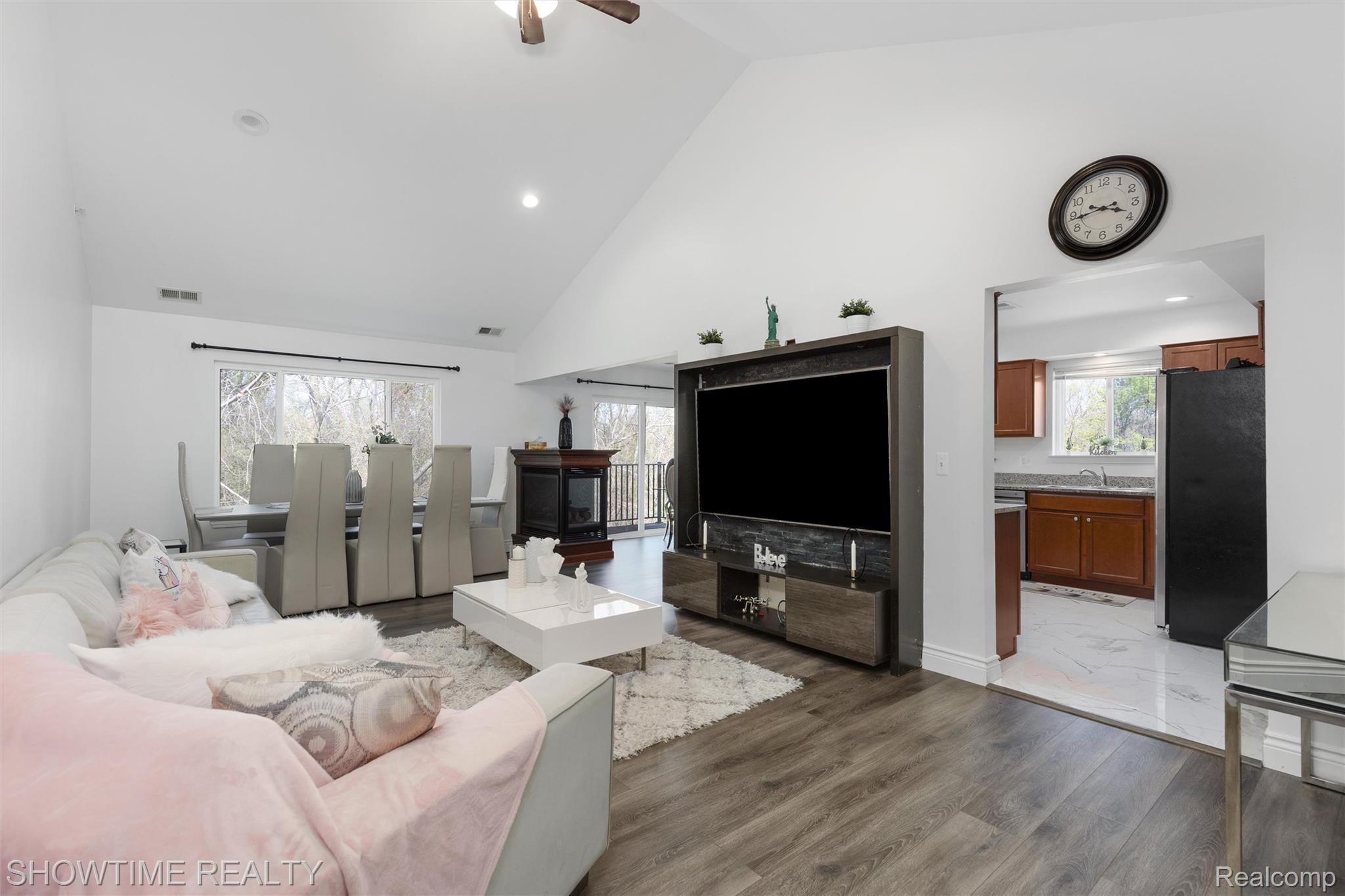 14326 SHADYWOOD Drive