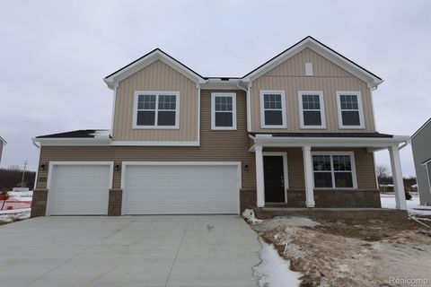 54854 Heron Circle Chesterfield Township MI 48047