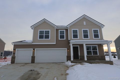 54854 Heron Circle Chesterfield Township MI 48047