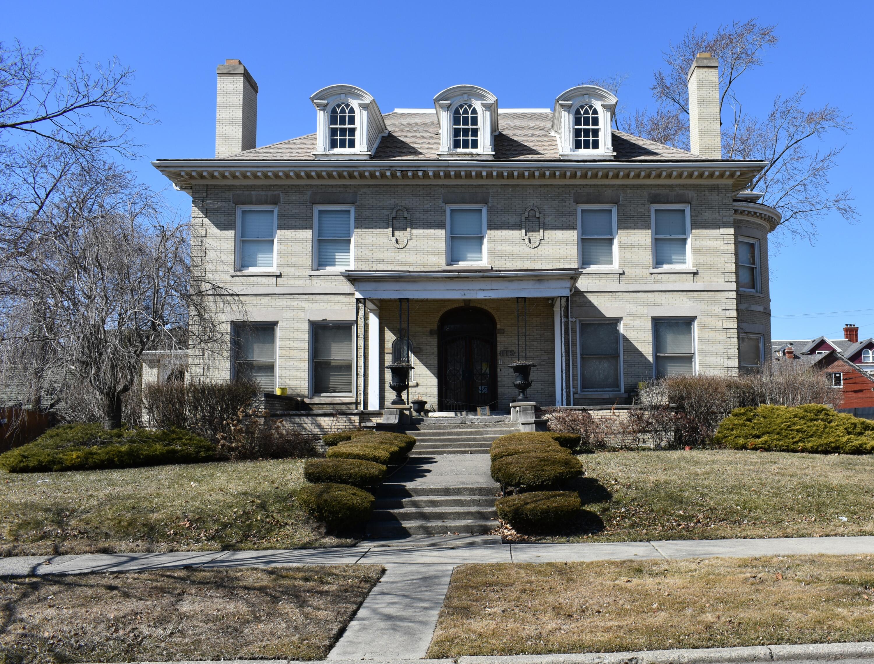 115 Arden Park Boulevard