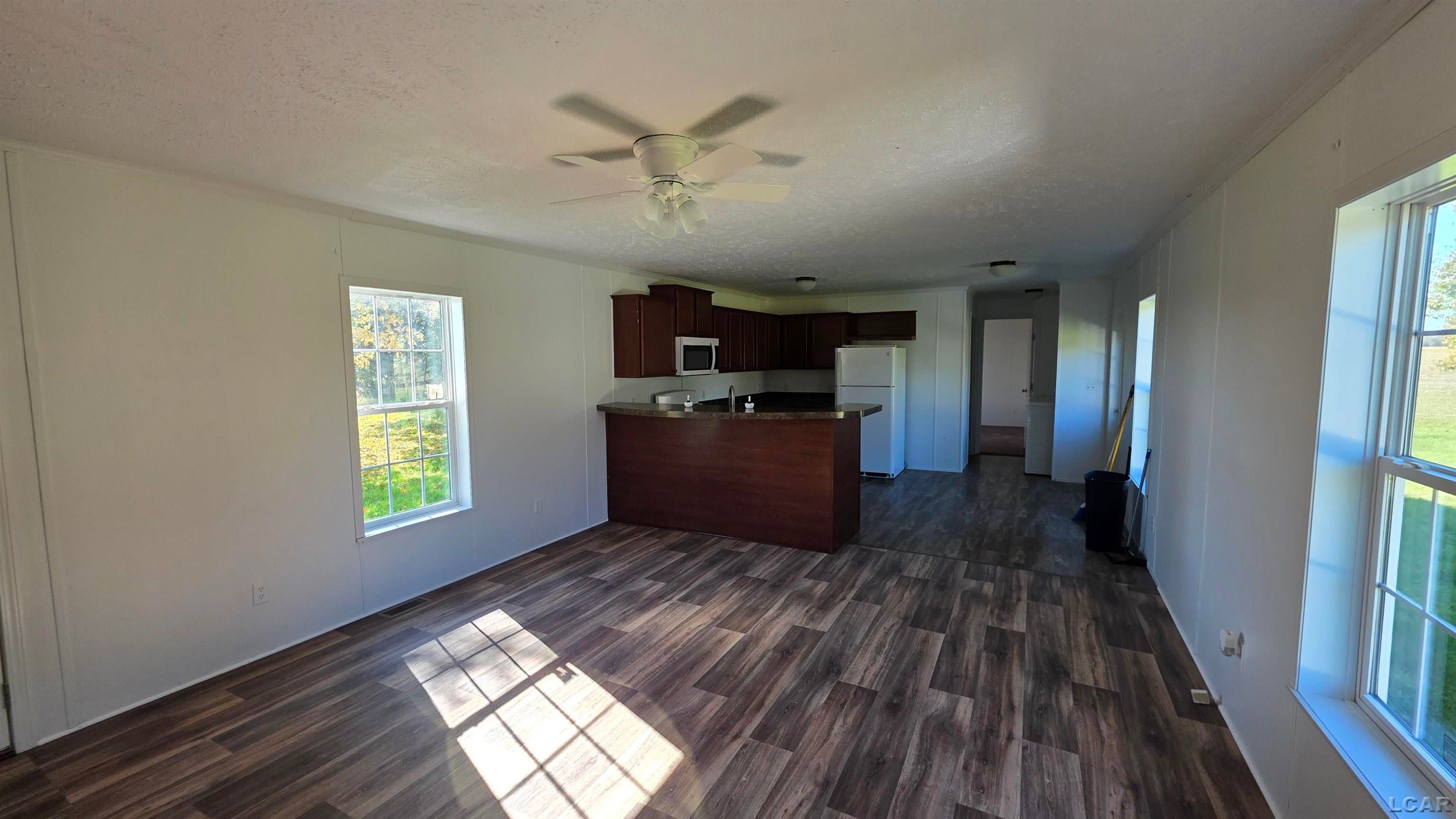 9610 W Ridgeville Radial
