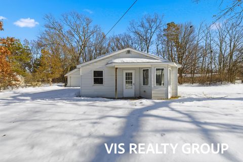 Photo of 3966 Hess Street, Norton Shores City, MI 49444 (MLS # 71025062389)