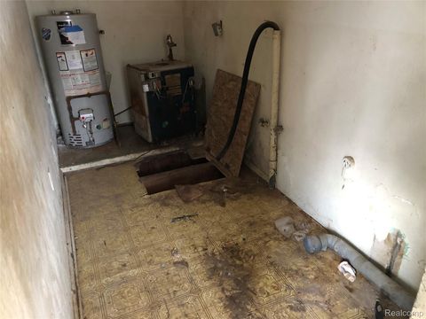 Tiny photo for 1704 E WEBSTER Road, Flint City, MI 48505 (MLS # 20251061030)