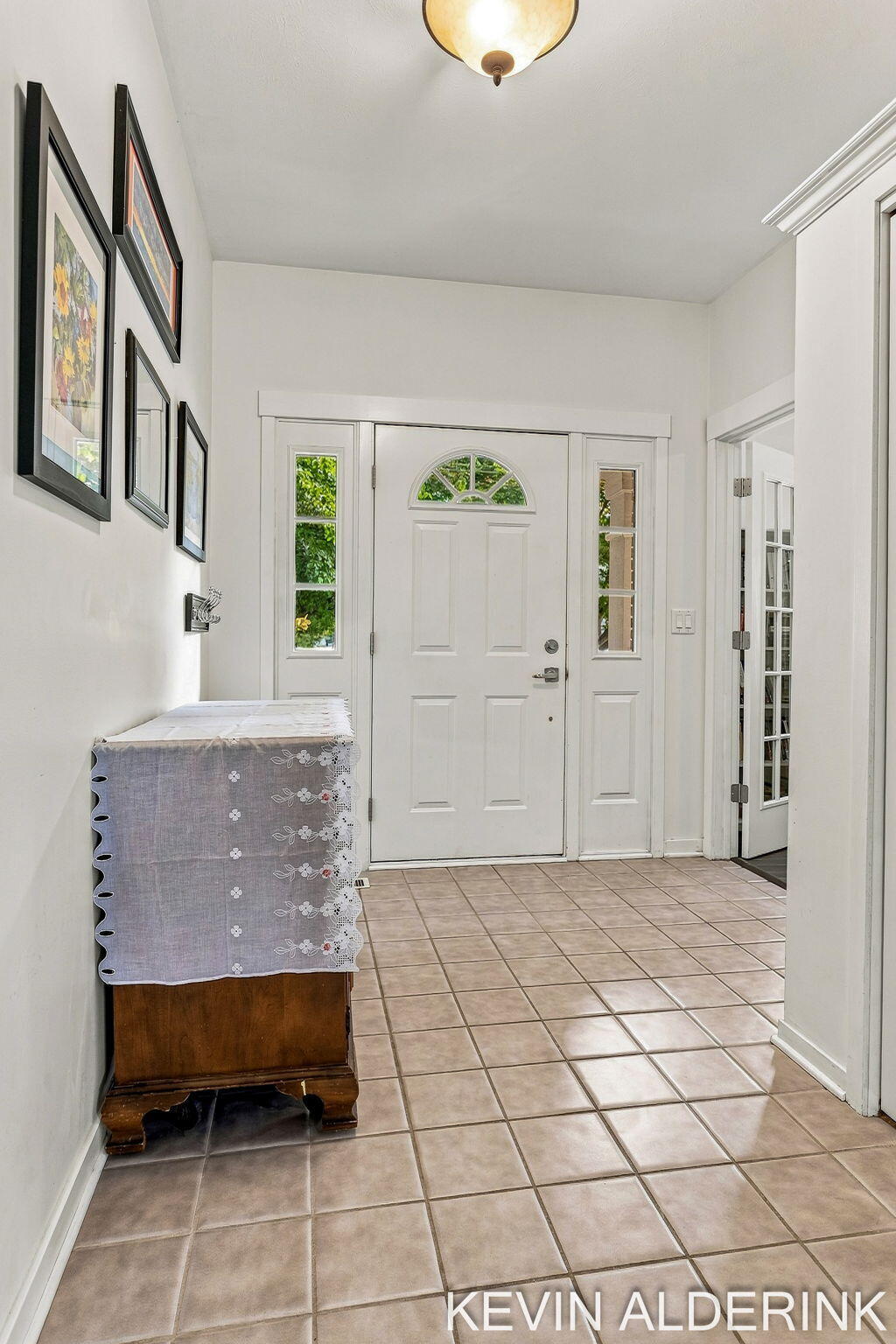1305 Augusta Court W