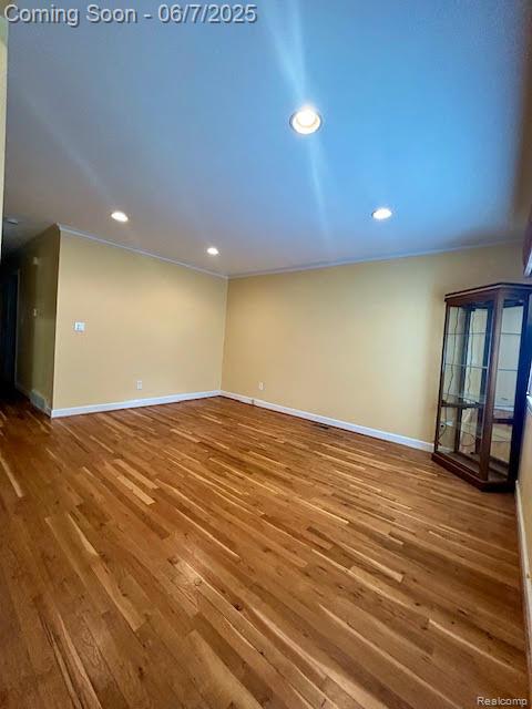 Madison Heights City, Michigan 48071, United States, 3 Bedrooms Bedrooms, ,2 BathroomsBathrooms,Residential,Pending,143574