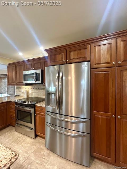 Madison Heights City, Michigan 48071, United States, 3 Bedrooms Bedrooms, ,2 BathroomsBathrooms,Residential,Pending,143574