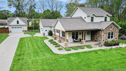 1130 S LEROY Street Fenton City MI 48430