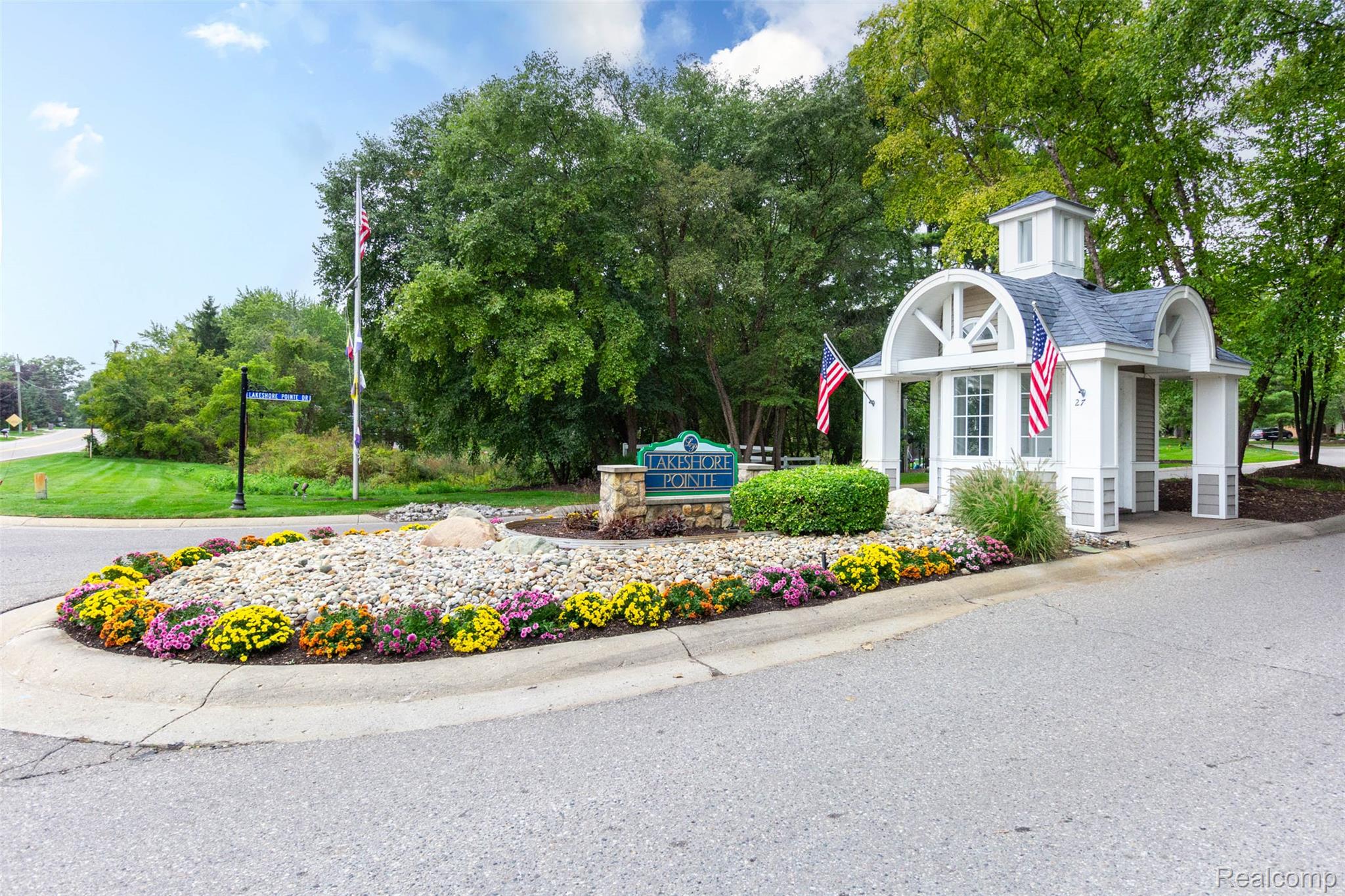 178 Lakeshore Vista