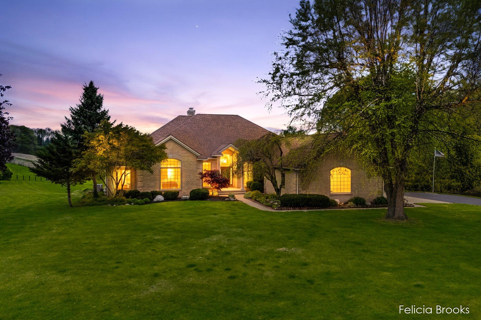 275 W Brogan Road