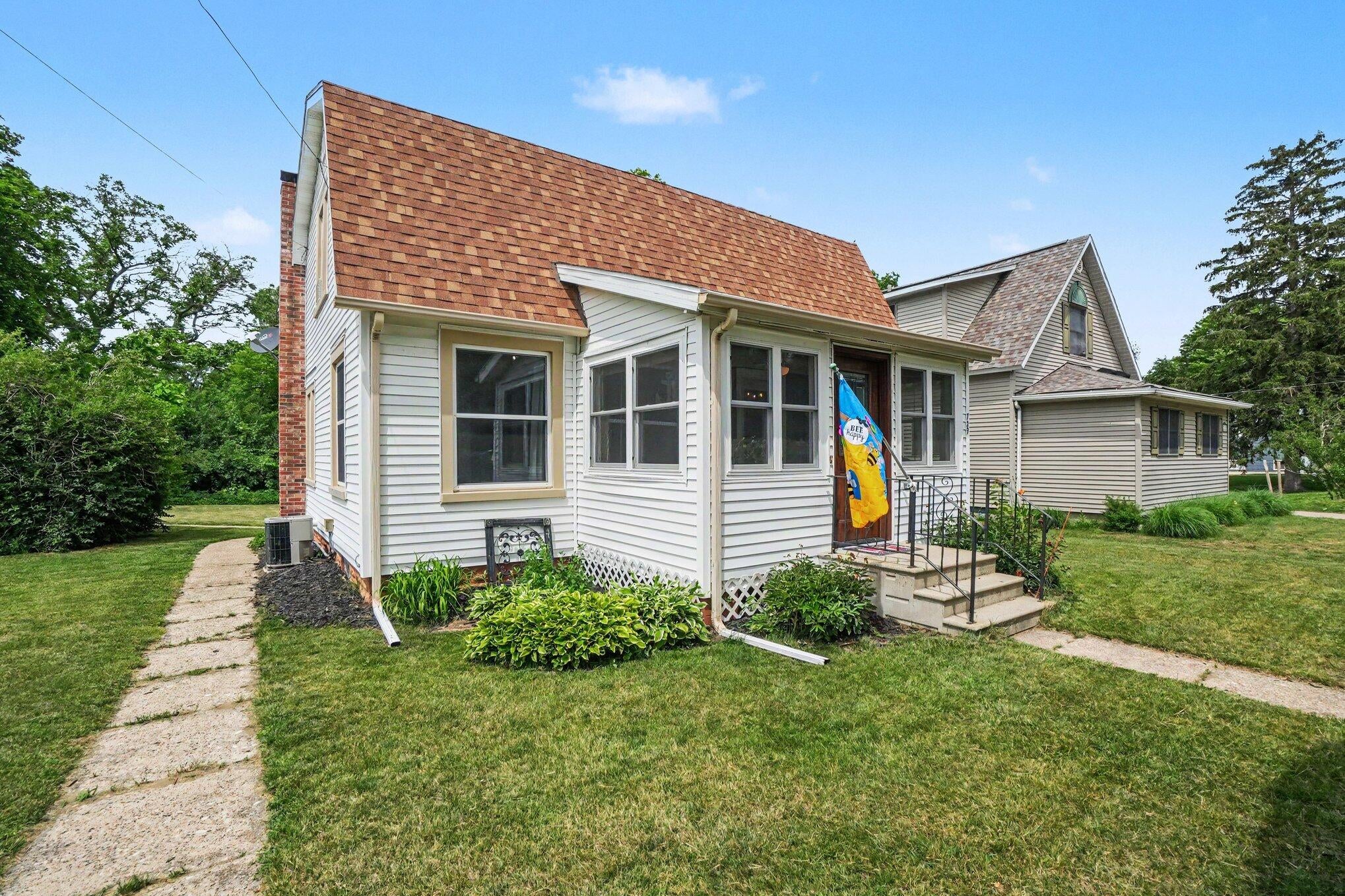 729 South Haven Place