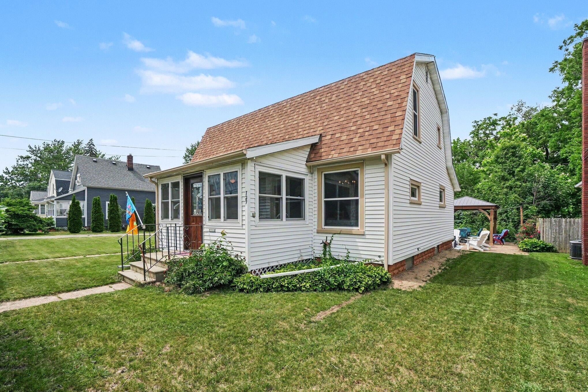 729 South Haven Place