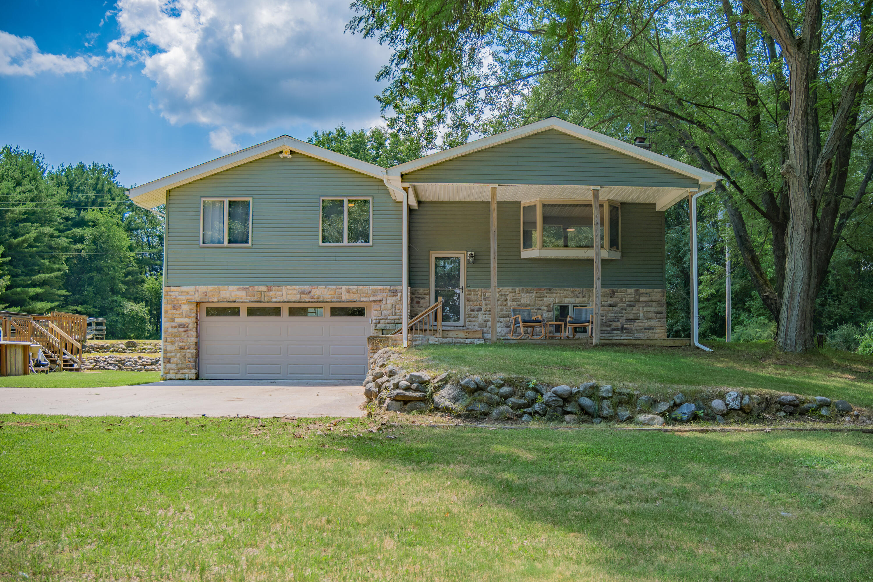 9625 Glenn Road