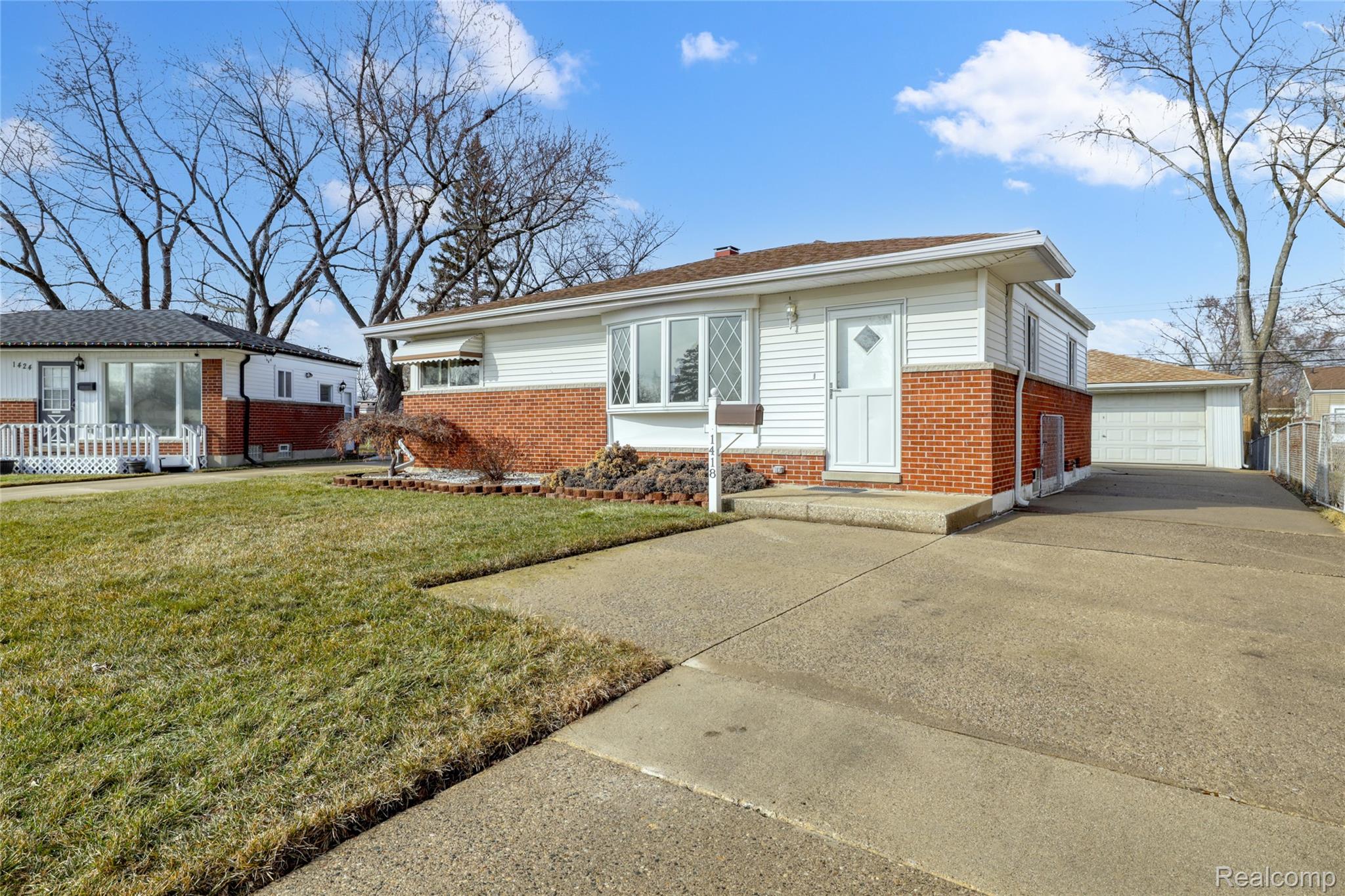 1418 Westchester Street