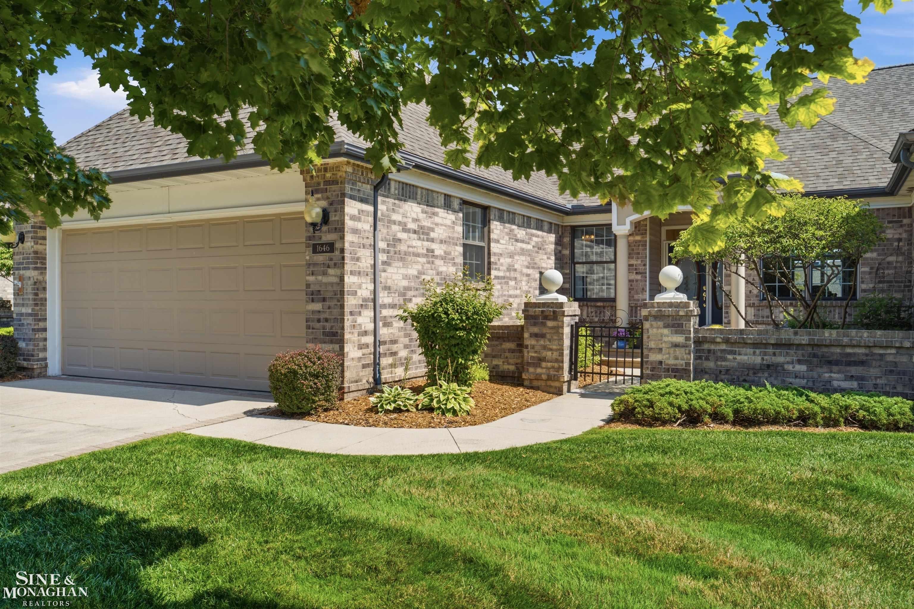 1646 Edison Shores Ln Lane