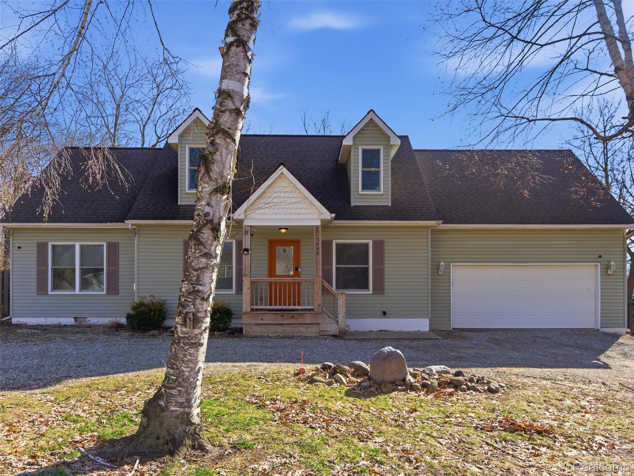 7640 Clintonville Road